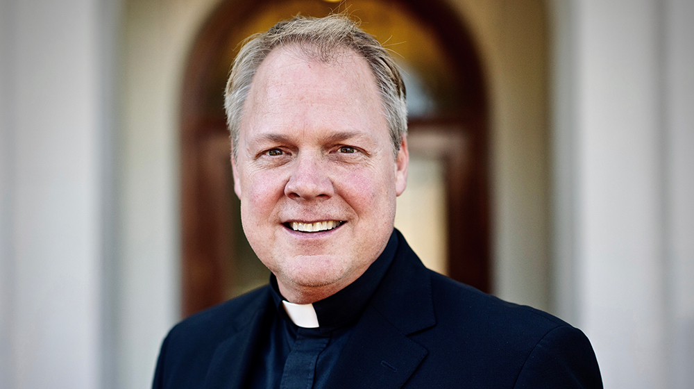 Alumnus Father Eddie Siebert 