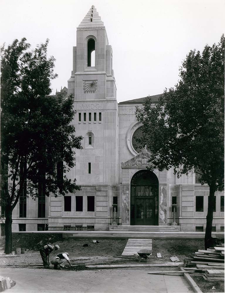 Construction of Cudahy Library