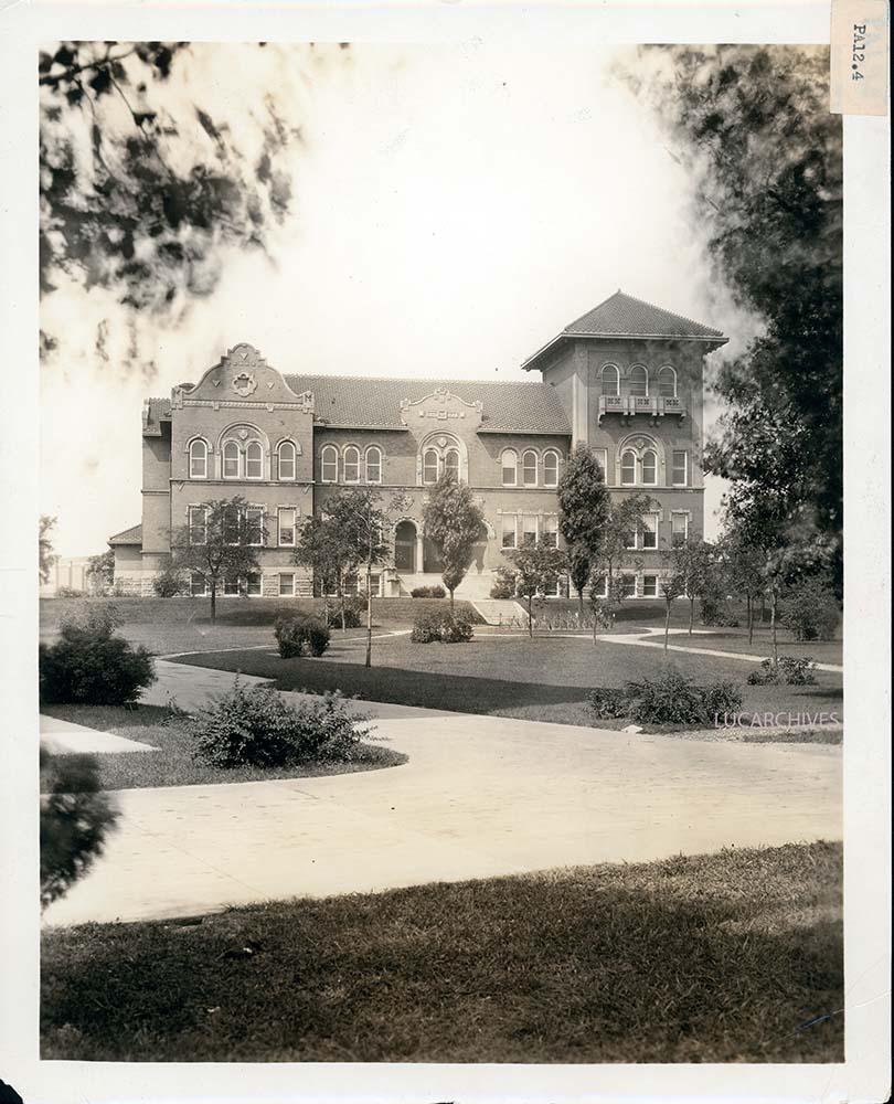 Dumbach Hall in the 1920s