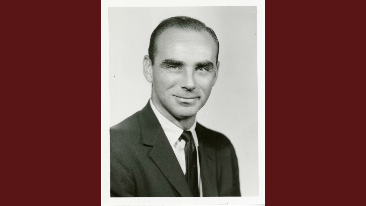 Robert McCluggage Headshot