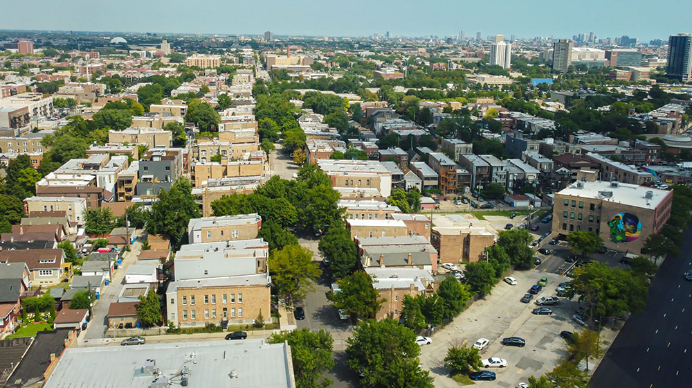 Aerial view of Chicago neighborhood