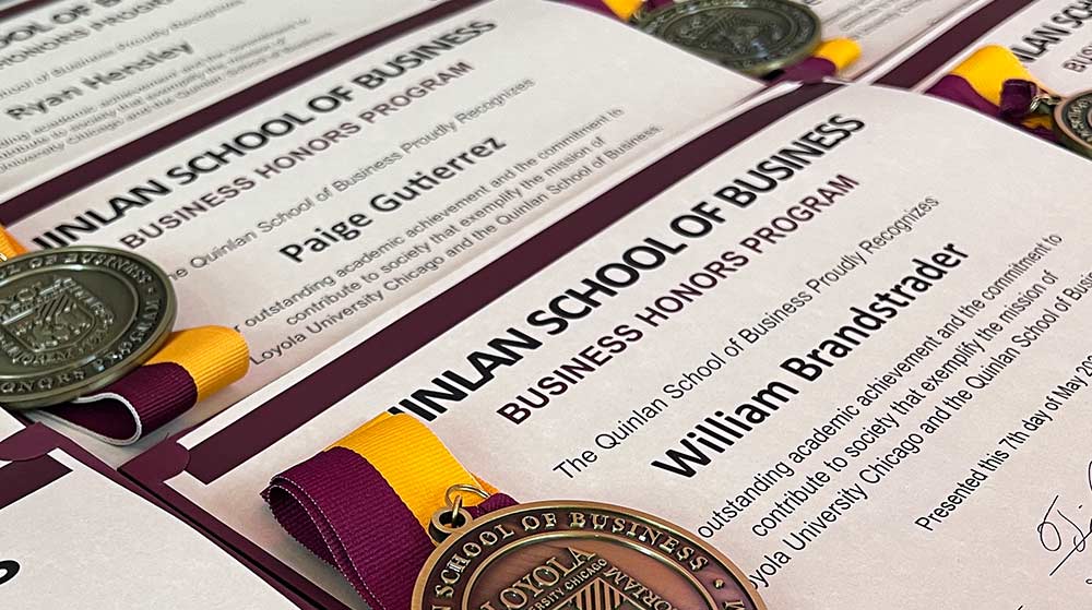 Certificates and medals given to top Quinlan undergraduates