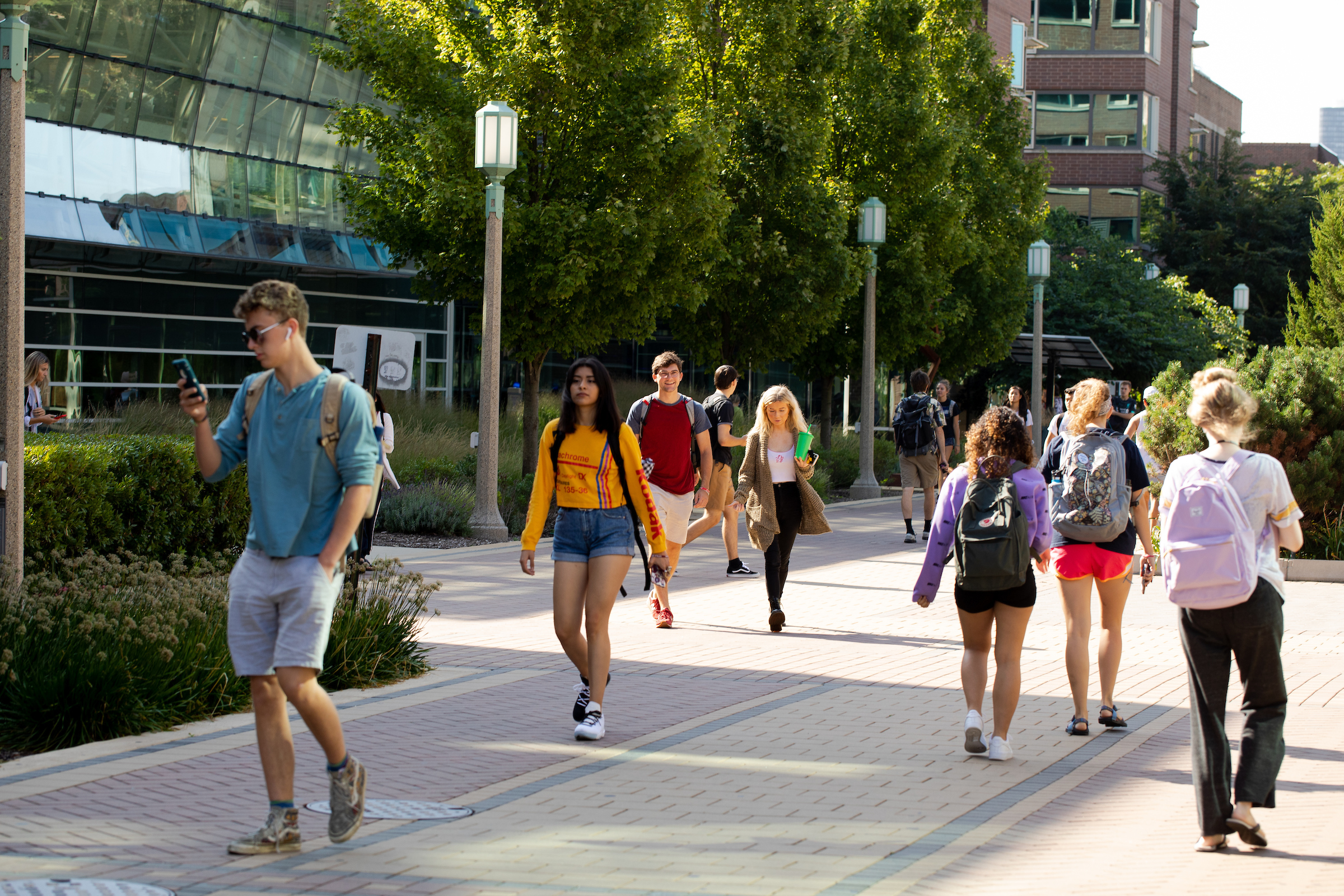 Kenmore Plaza Fall 2019 students walking