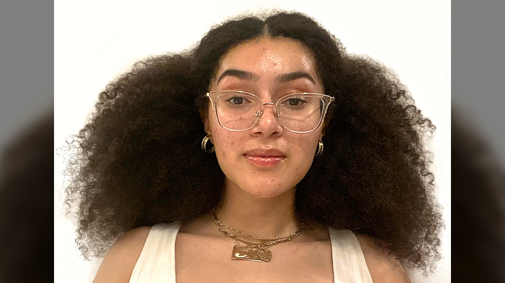 Portrait of Loyola Writing Fellow Mimi-Mixon
