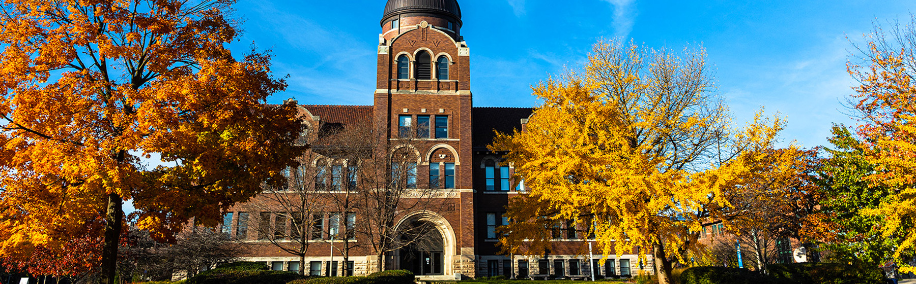 Dumbach Hall on the Loyola University Chicago Lake Shore Campus